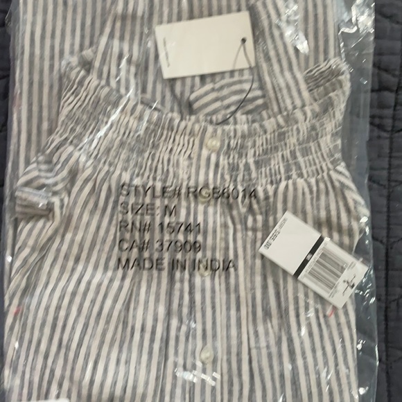 White and blue stripped kids romper - Picture 1 of 4